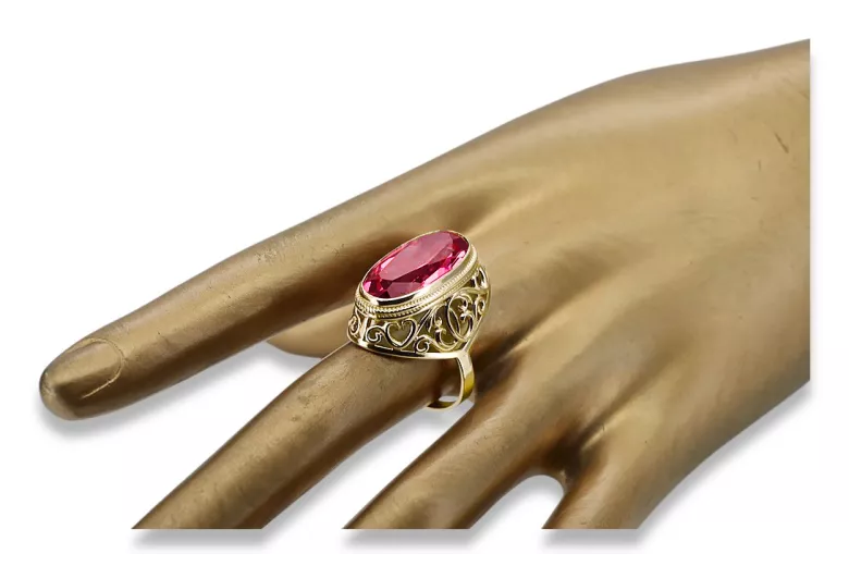 14K Yellow gold Ruby Ring Vintage craft vrc184y